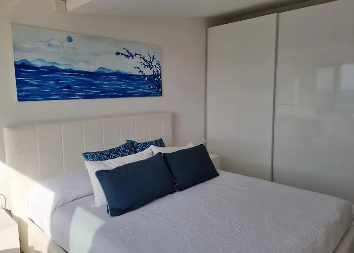 Joy * Trappeto (Sicily)